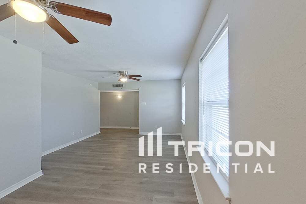 Building Photo - 4848 Alta Oaks Ln