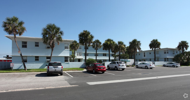 Primary Photo - The Breakers Residences