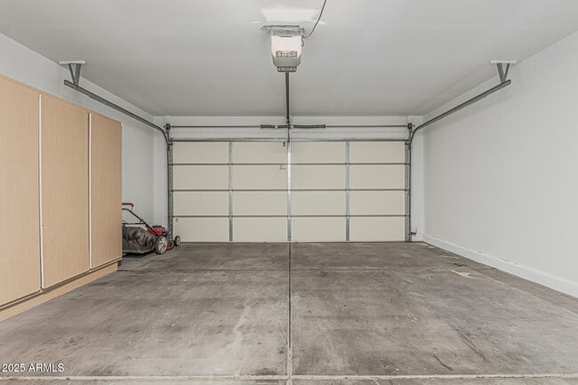 Building Photo - 3212 W Lucia Dr