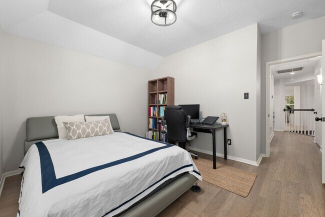 Building Photo - 26 Cinnamon Teal Pl