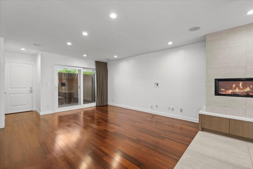 Building Photo - 1238 18th St