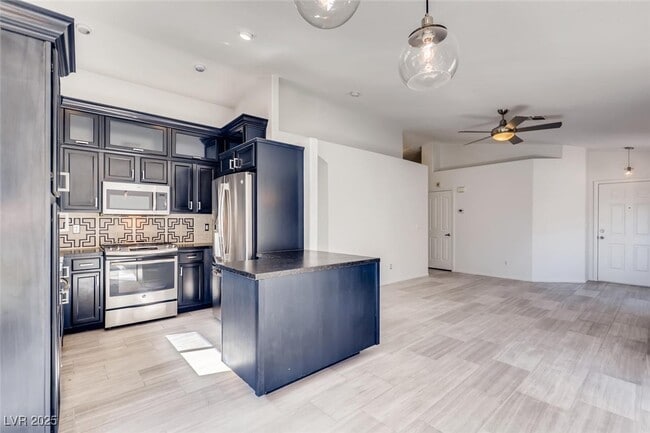 Building Photo - 2564 Spruce Creek Dr