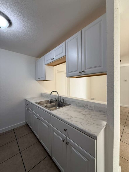 Building Photo - 4107 Hunting Path