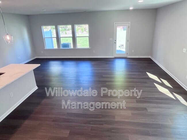 Building Photo - 5118 Cambrey Dr