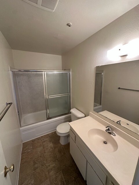 Building Photo - 910 Kirsten Ct