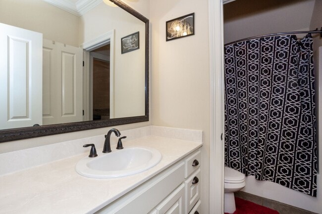 Building Photo - Fully Furnished, All-Inclusive Lakefront L...