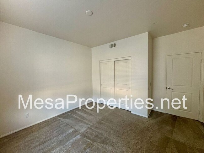 Building Photo - 6966 Madison Ln