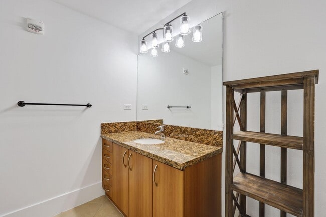 Building Photo - 250 NE 3rd Ave