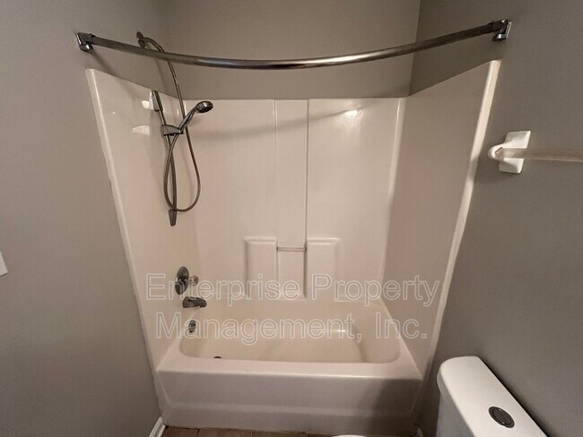 Building Photo - 2722 Virginia Woods Pl