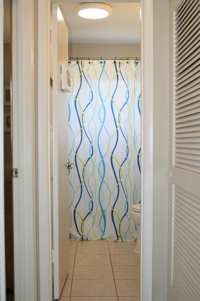Towards bathroom - 4444 Swift Rd