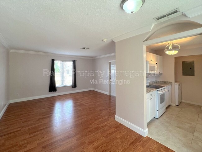 Building Photo - 18134 Matanzas Rd