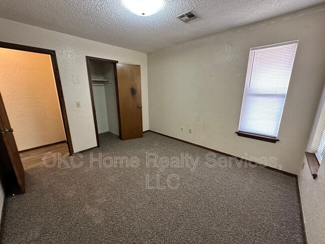 Building Photo - 7111 NW 30th Terrace