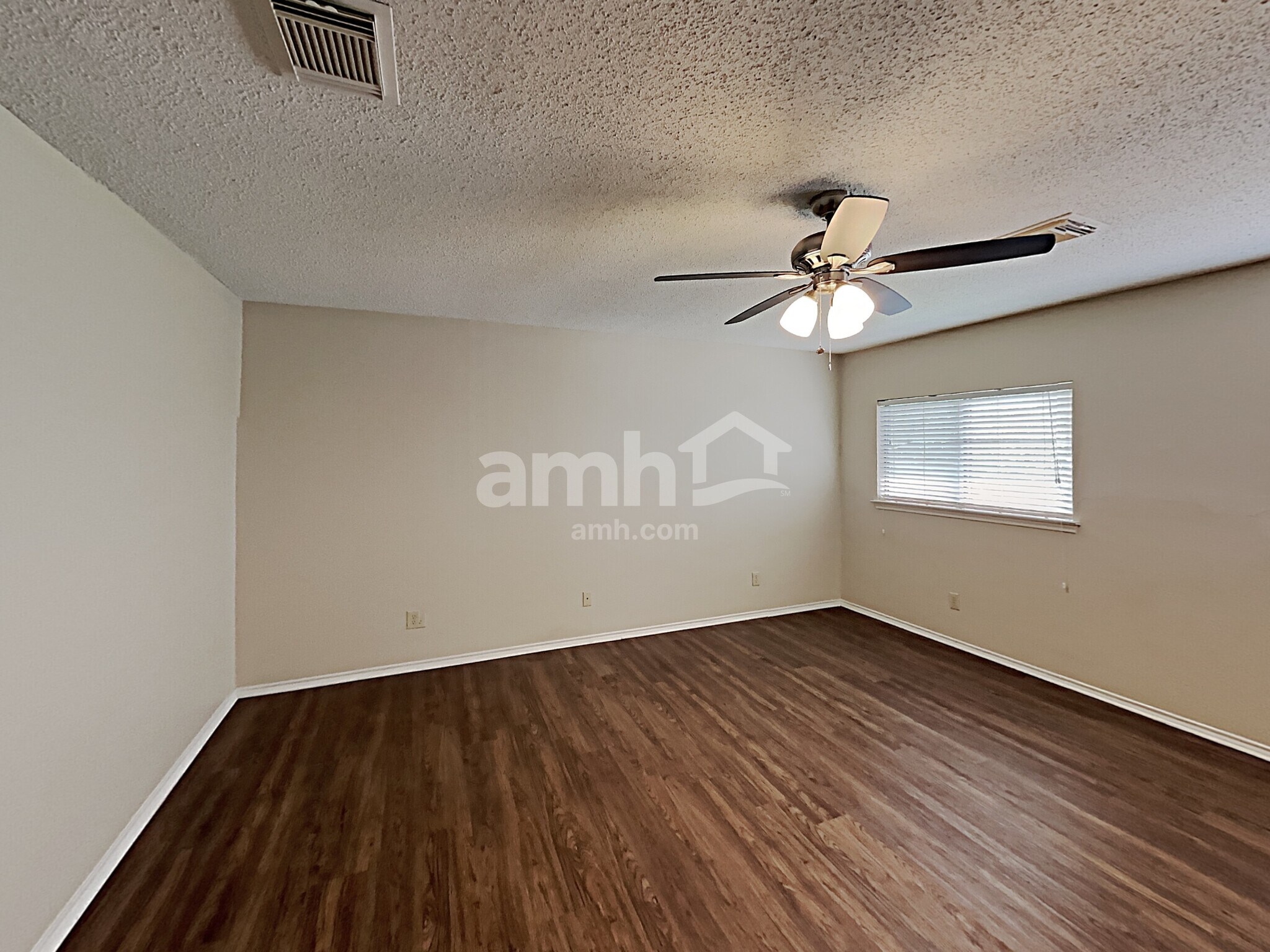 Building Photo - 8319 Tavern Pt