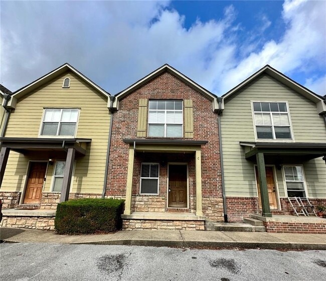Primary Photo - 2208 Ellington Dr