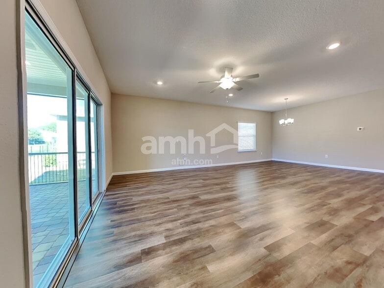 Building Photo - 82 Hemlock Point