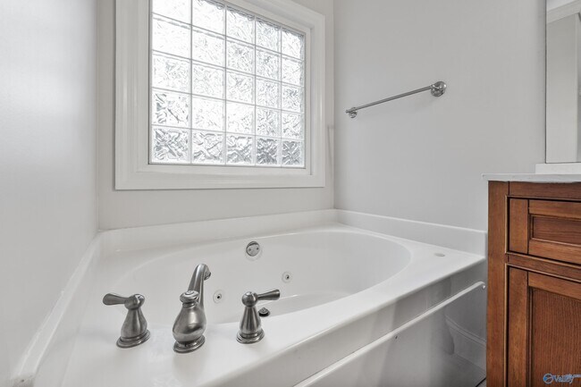 Building Photo - 2031 Blake Bottom Rd NW