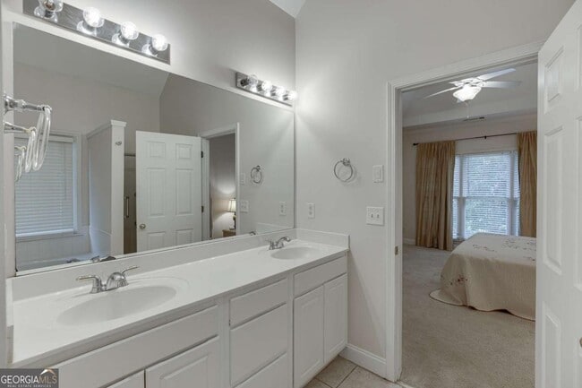 Building Photo - 6440 Deep Woods Ct