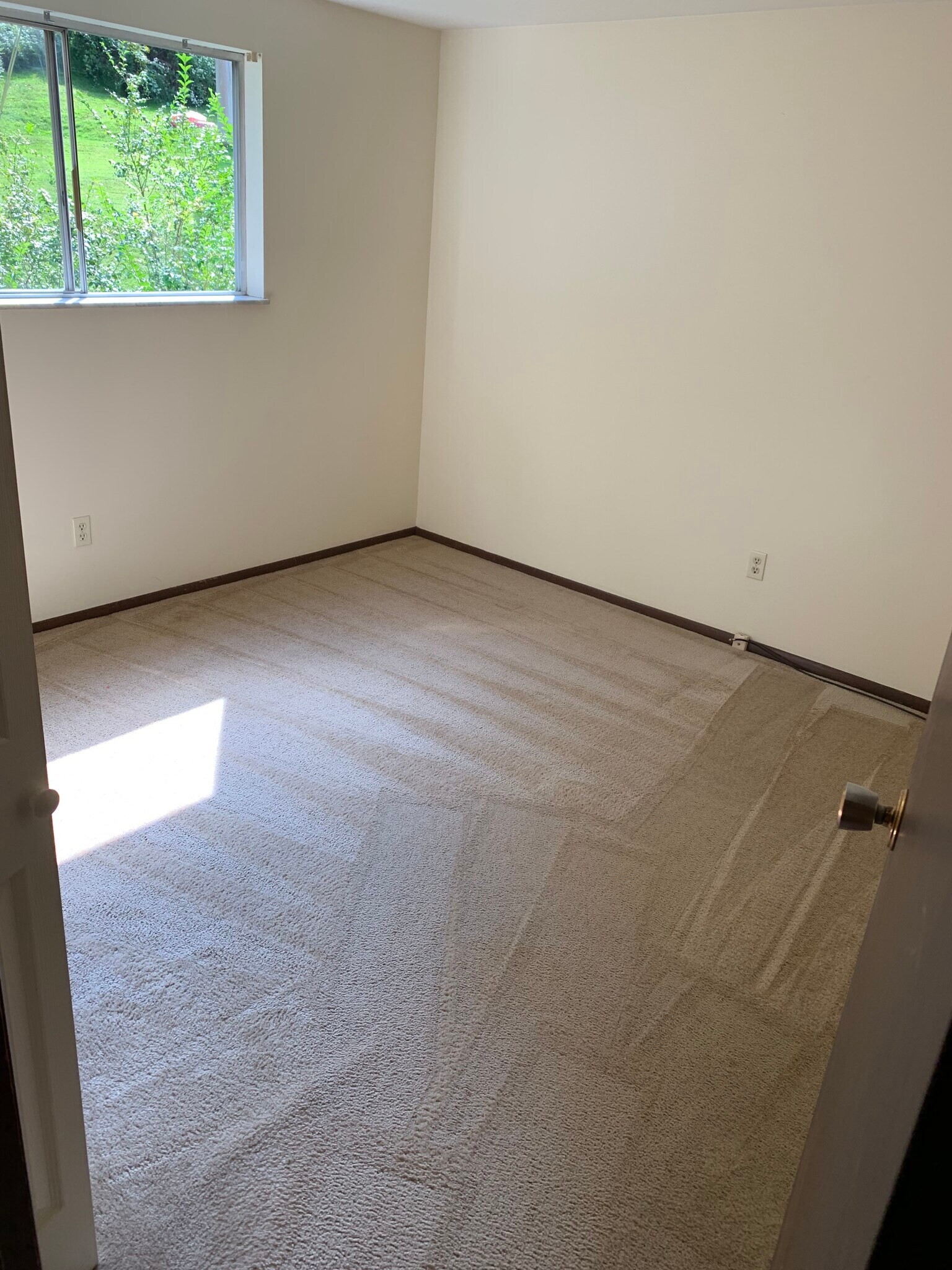 Building Photo - 4304 Royalview Dr