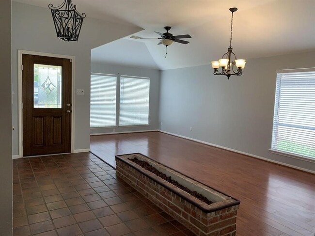 Building Photo - 3111 Lazy Brook Dr