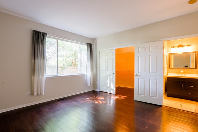 Building Photo - 2973 Kentshire Cir
