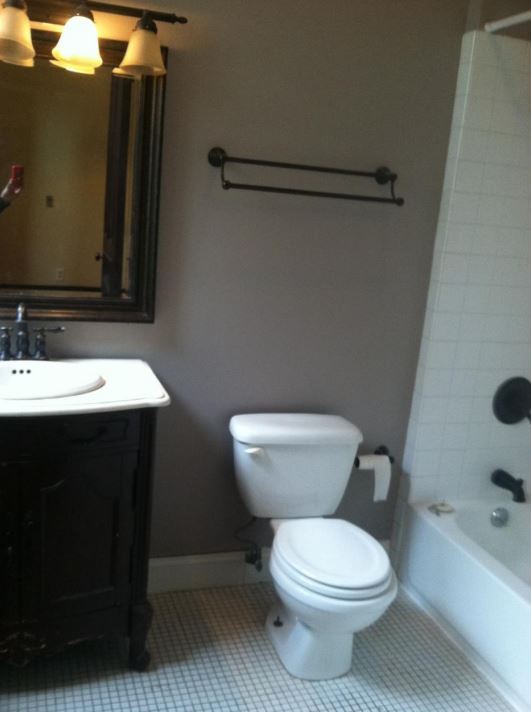 Building Photo - 1987 Madison Ave