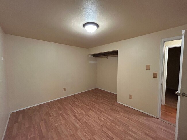 Building Photo - 5952 Longdin Rd