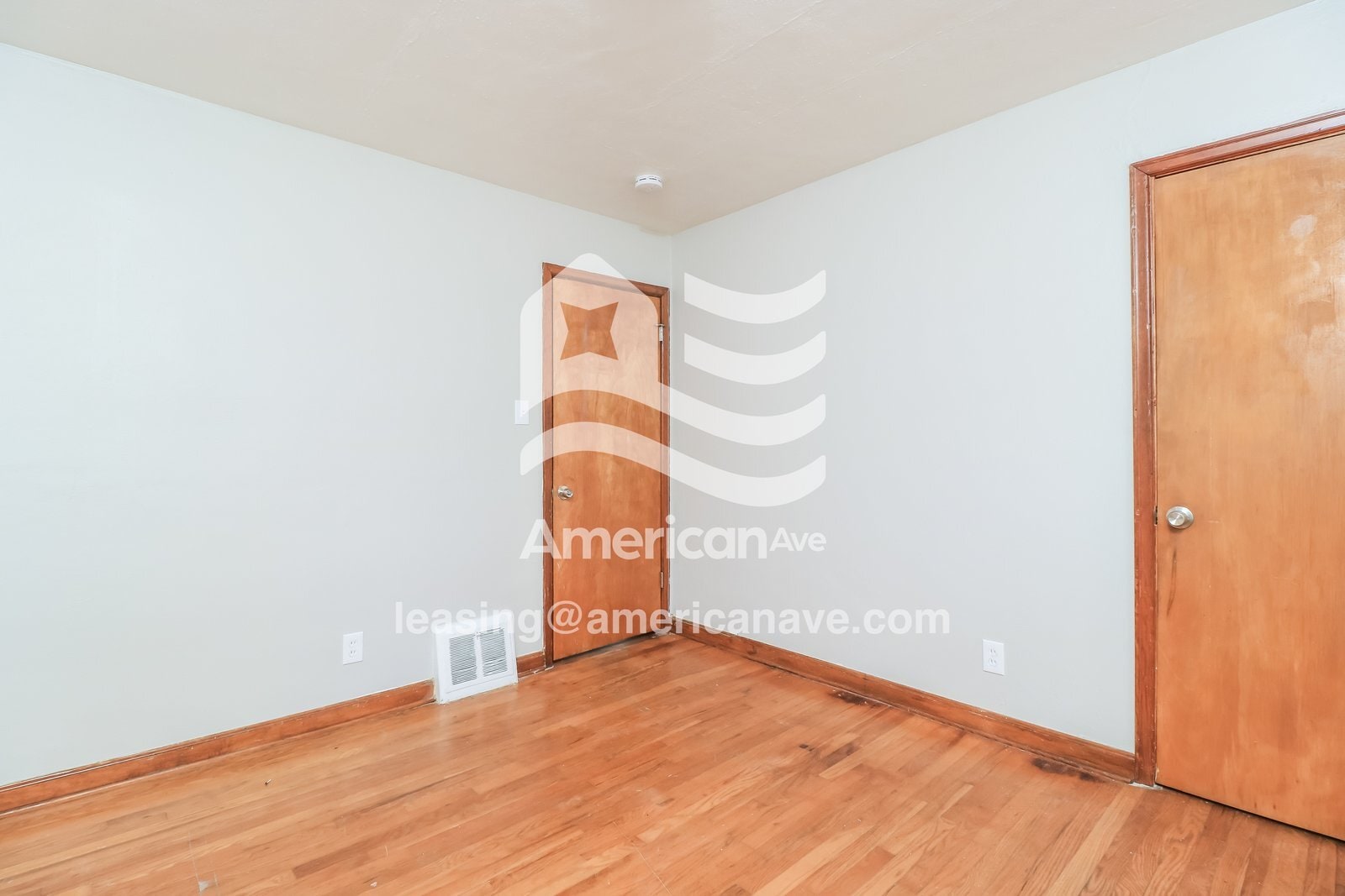 Building Photo - 4422 June Ave