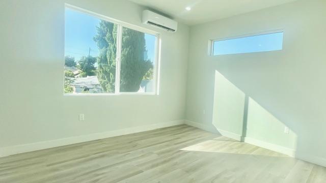 Building Photo - 419 W San Marino Ave