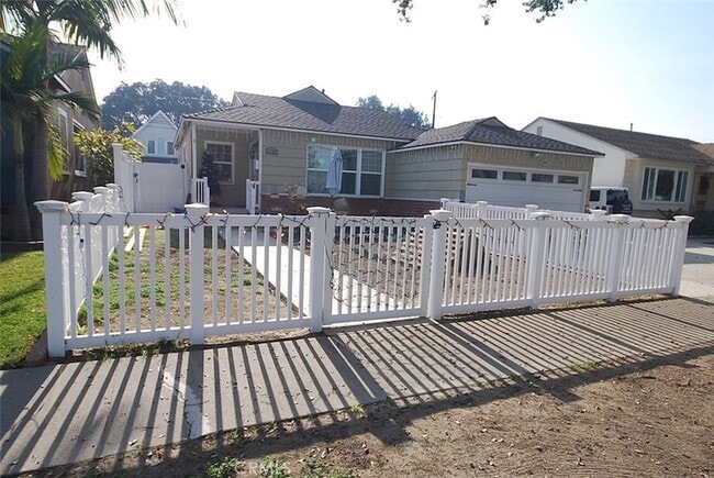 Primary Photo - 3708 Michelson St