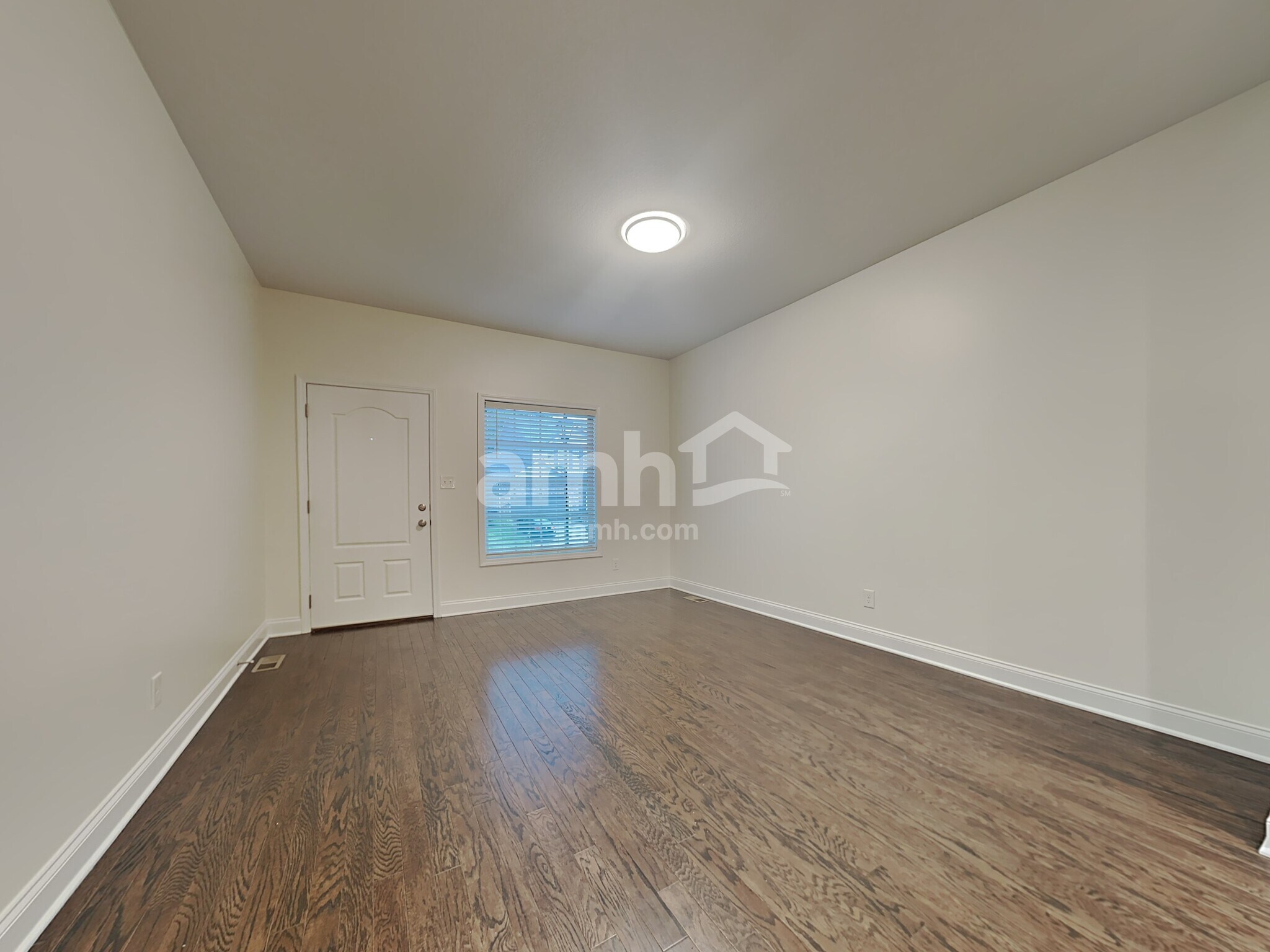 Building Photo - 1617 Silver Spur Ln