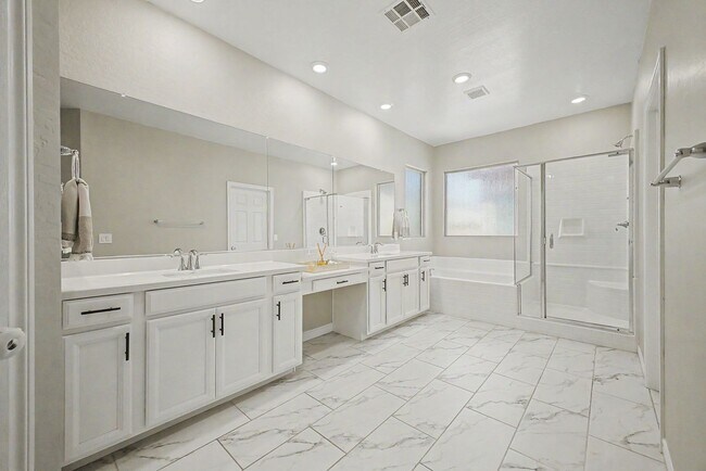 Building Photo - Upgraded 4 bedroom home in Skye Canyon gated community!