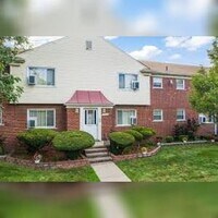 Building Photo - ?? Cozy 1-Bedroom Apartment on Detroit’s W...