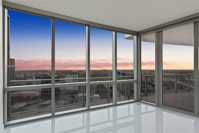 Building Photo - 851 NE 1st Ave