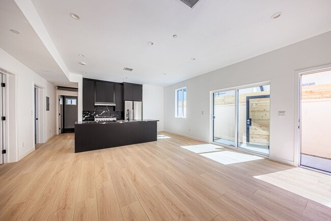 Building Photo - 1954 Purdue Ave