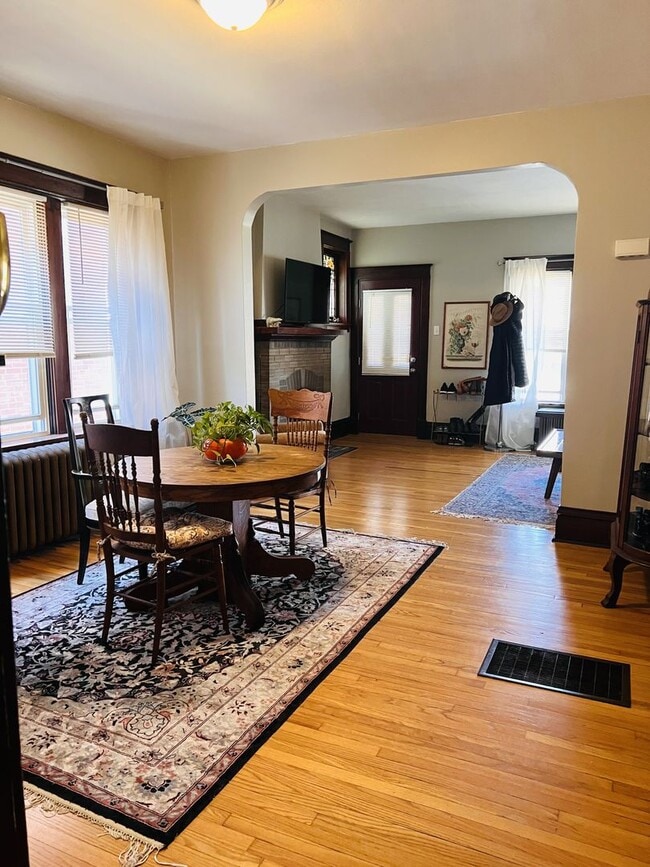 Building Photo - 3668 Wilmington Ave