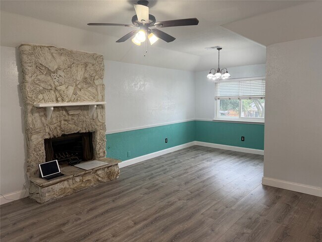 Building Photo - 12306 Taylors Crossing Dr