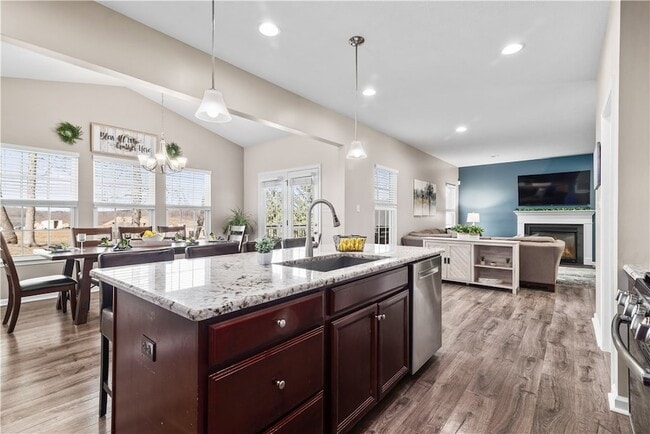 Building Photo - 114 Granite Ridge Cir