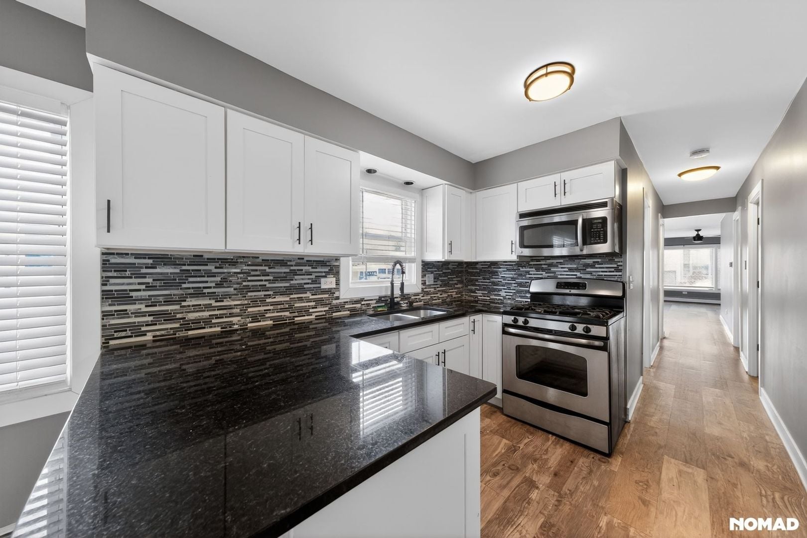 Building Photo - 7249 W Belmont Ave