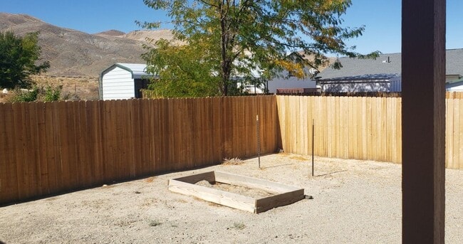 Building Photo - 3 bedroom home in Mason Valley's  Walker R...