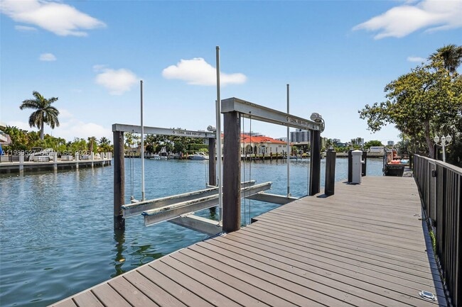 Building Photo - 607 Layne Blvd