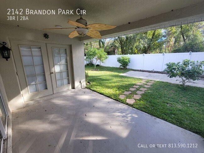 Building Photo - 2142 Brandon Park Cir