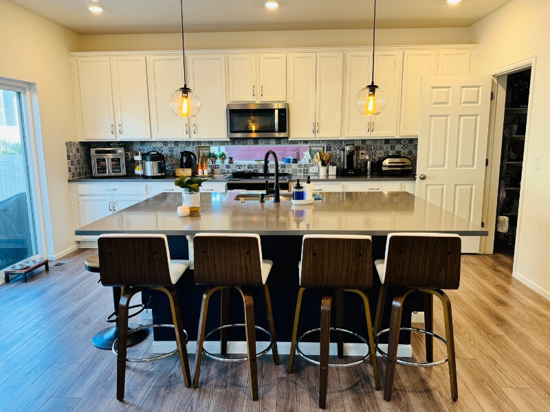 Building Photo - 1067 Highlands Dr