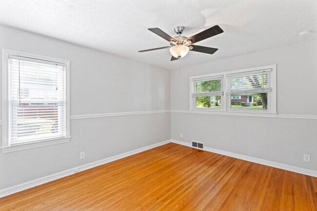 Building Photo - 4227 Hillbrook Dr
