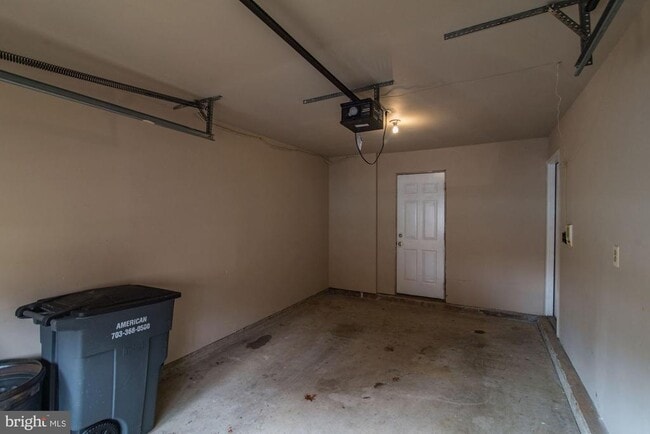 Building Photo - 2106 Patty Ln