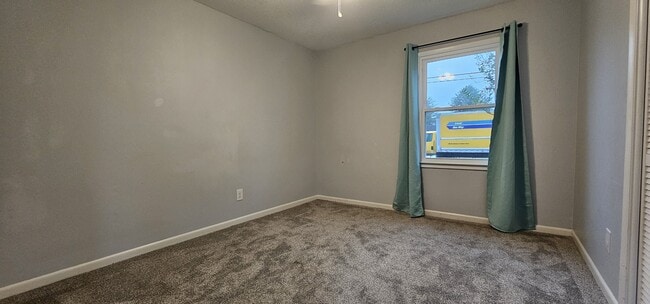 Building Photo - 605 Melbourne Dr