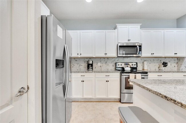 Building Photo - 8827 Geneve Ct
