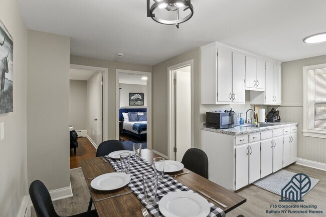 Building Photo - Furnished 2-Bedroom Apartment Minutes from Highmark Stadium