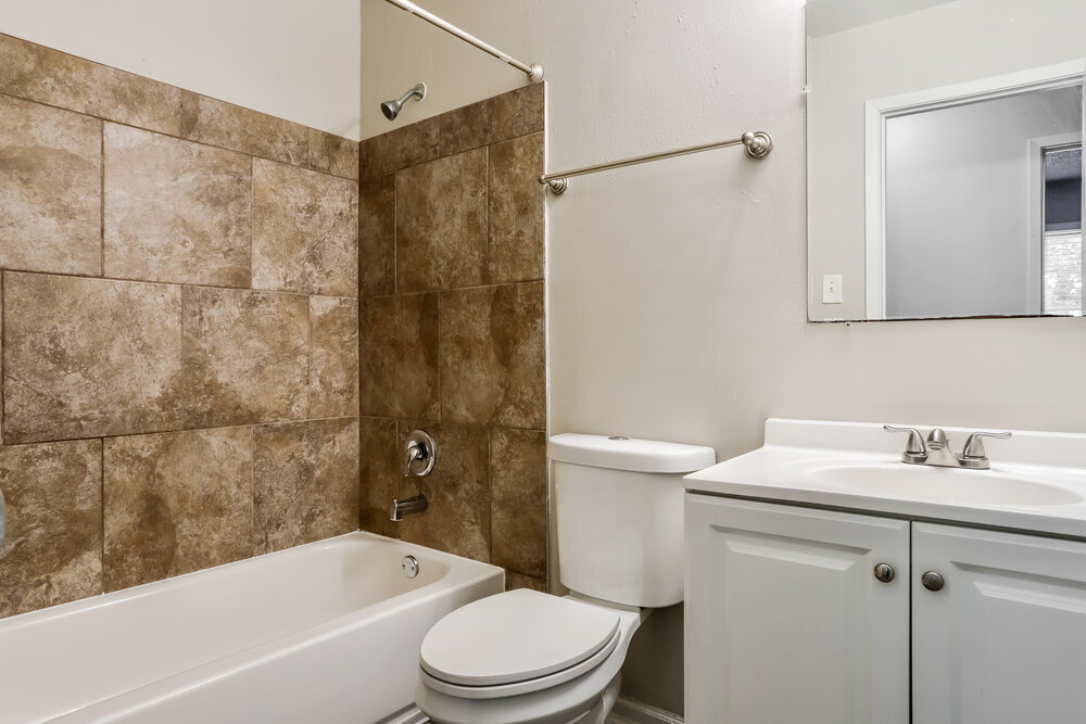 Building Photo - 2328 Bensonhurst Dr