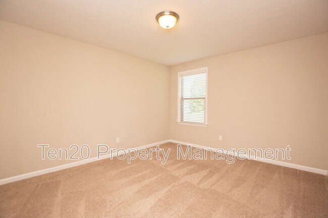 Building Photo - 2510 Ridgewood Way