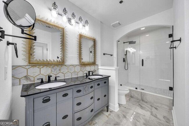 Building Photo - 3445 N Stratford Rd NE